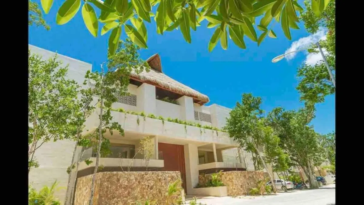 Stunning 2 Bedroom Apartment At Condo With Best Tulum Infinity And Jacuzzi By Waves Management