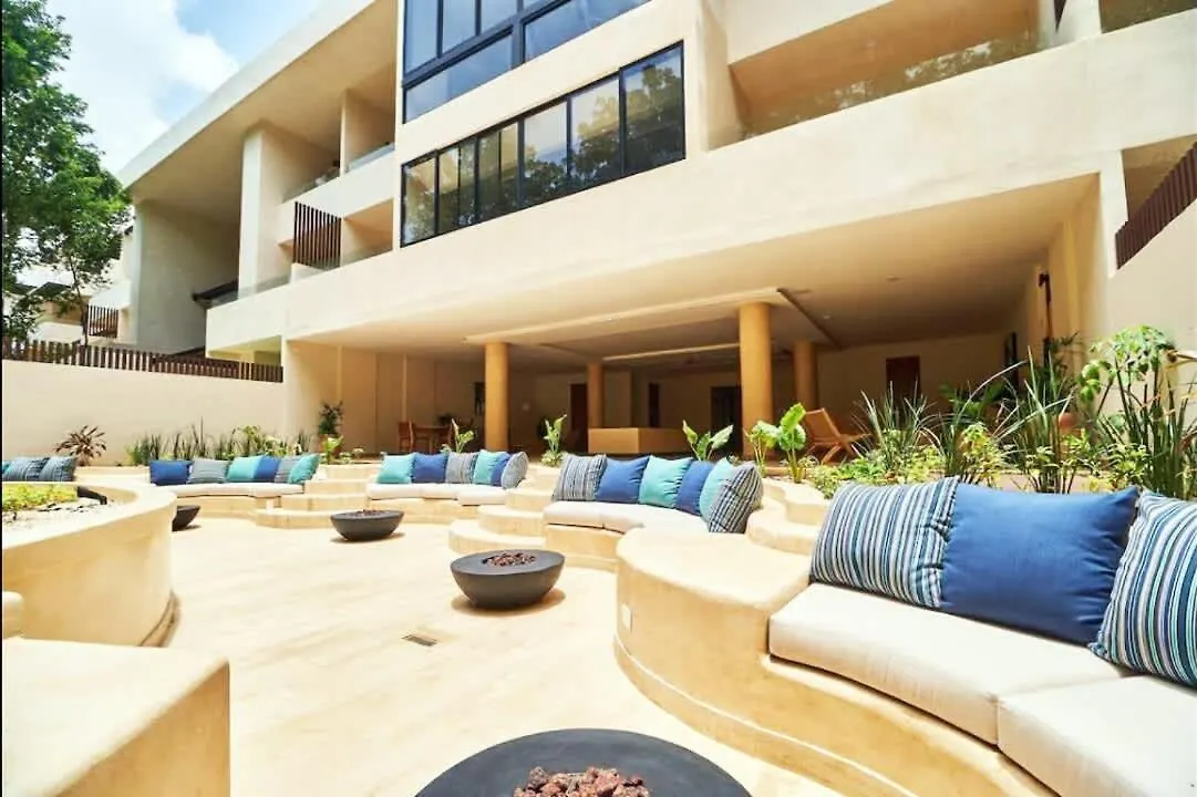 Stunning 2 Bedroom Apartment At Condo With Best Tulum Infinity And Jacuzzi By Waves Management